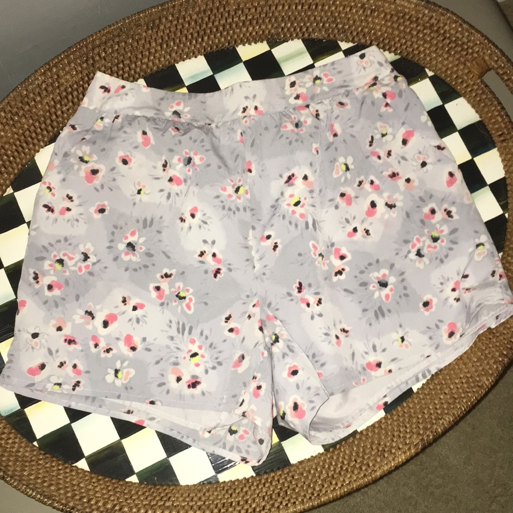 LC pull on women's short